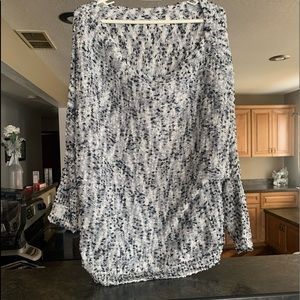 Womens new without tags Maurice’s xl sweater